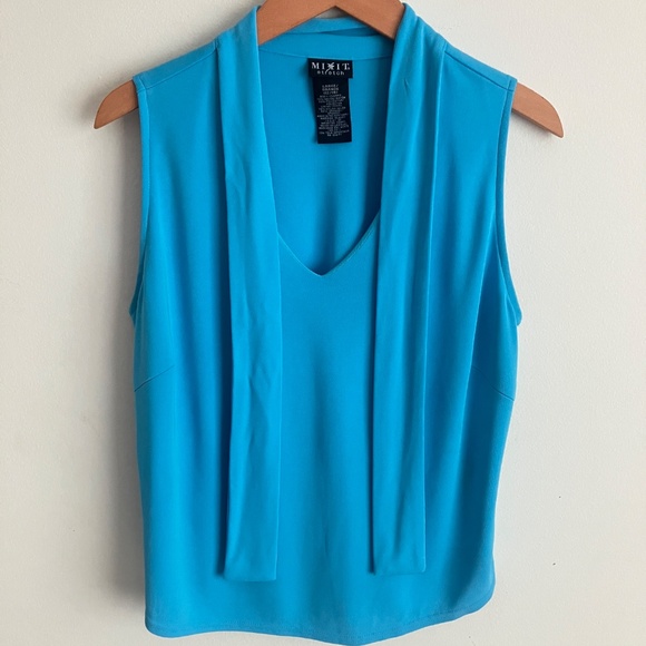 Sleeveless Aqua Top with Neck Tie - Picture 6 of 6